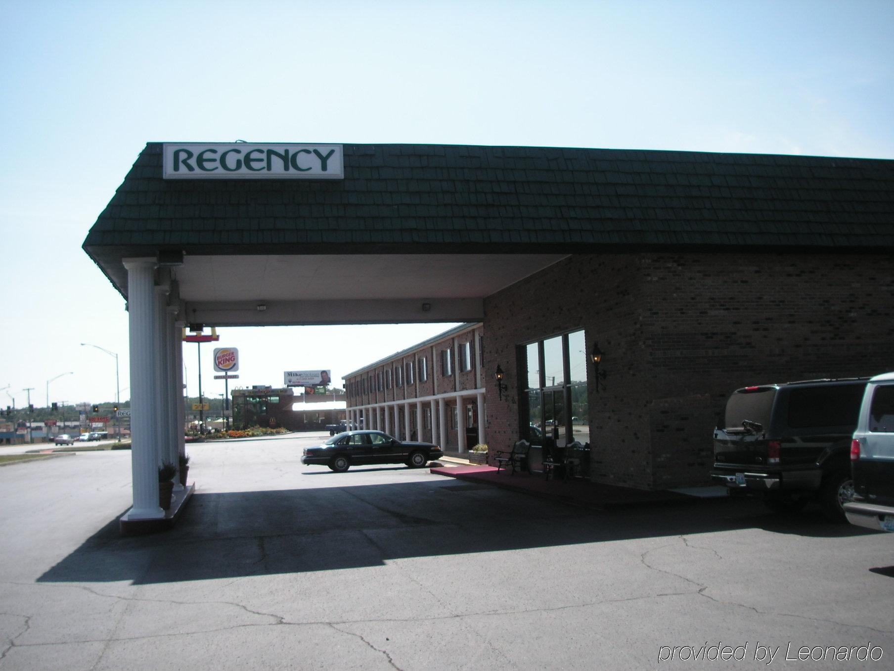 Holiday Inn Express & Suites West Plains Southwest By Ihg Bagian luar foto